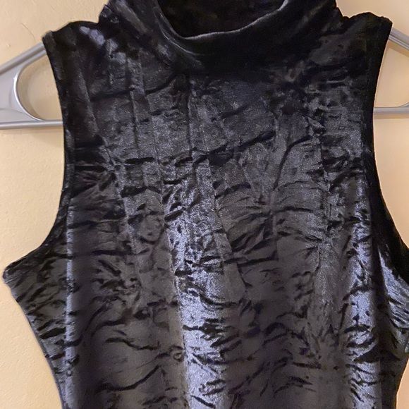 Black brushed velvet look sleeveless dress size medium - Picture 2 of 7